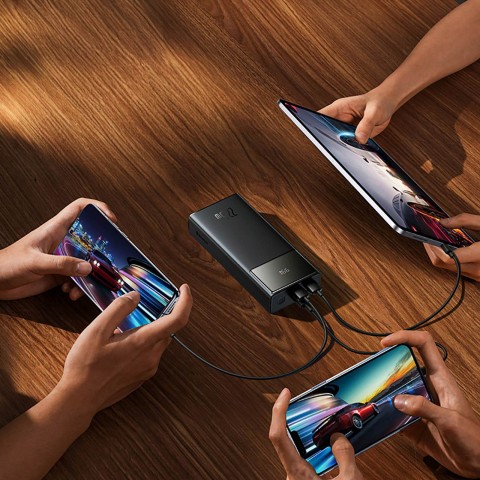 
20000mAh USB-A USB-C nešiojamas įkroviklis su ekrano laidu, 22,5 W, juodas
