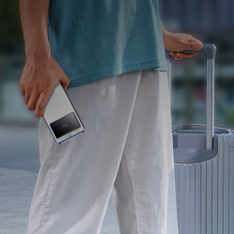 
10000mAh USB-A USB-C su ekrano laidu 22,5 W - balta
