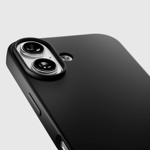 
„iPhone 17 Instinct“ dėklas – juodas
