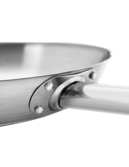 Nerūdijančio plieno keptuvės dujų indukcija sk. 30 cm Nerūdijančio plieno keptuvės dujų indukcija sk. 30 cm