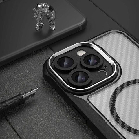 
„iPhone 16 Pro Max“ pirmaujančios serijos „MagSafe“ silikoninis dėklas – juodas
