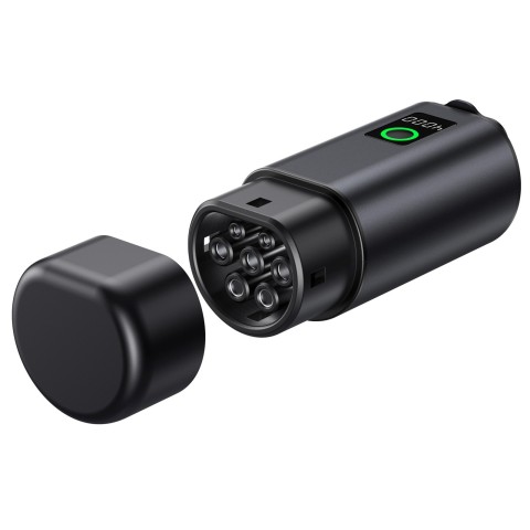 
V2L 2 tipo – „Schuko“ 3500 W adapteris su galios ekranu elektromobiliams
