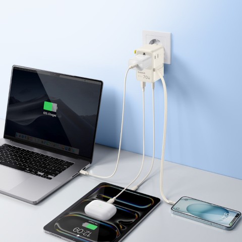 
6 viename kelioninis adapteris su ištraukiamu USB-C laidu, 70 W – baltas
