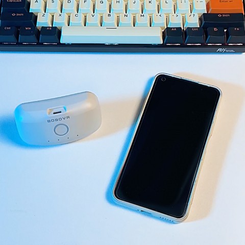 
Išorinė baterija B2, skirta BoboVR M1 / M2 / M3 galvos juostoms, 5200mAh - balta
