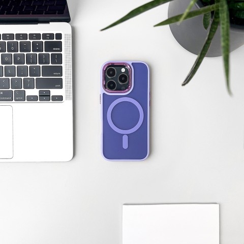 
„iPhone 16 Pro“ magnetinis „MagSafe“ dėklas – violetinis

