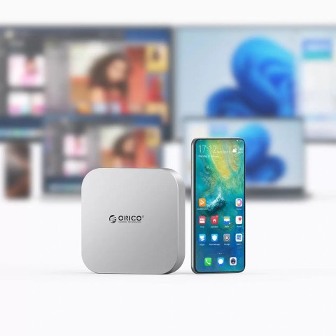
9 viename prijungimo stotelė USB-A USB-C RJ45 SD TF mini lizdas - sidabrinė

