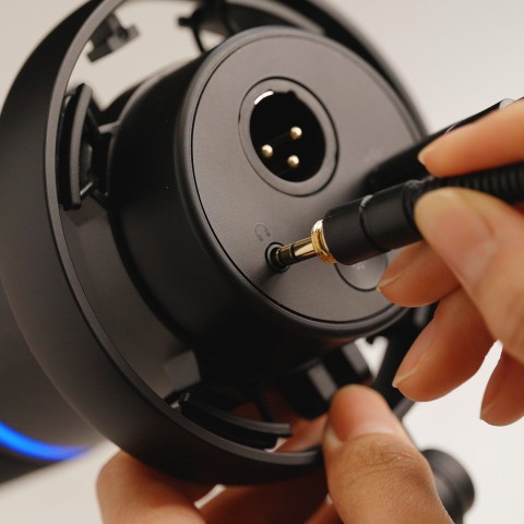 
Laidinis dinaminis žaidimų mikrofonas USB XLR RGB - juodas
