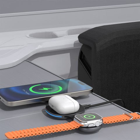 
3 viename belaidis įkroviklis išmaniajam telefonui, išmaniajam laikrodžiui ir ausinėms „MagSafe“ – juodas
