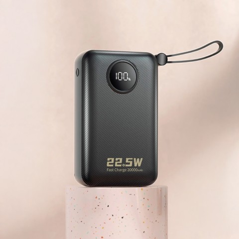 
20000mAh USB-C USB-A išorinė baterija su integruotais „iPhone“ „Lightning“ USB-C laidais – juoda
