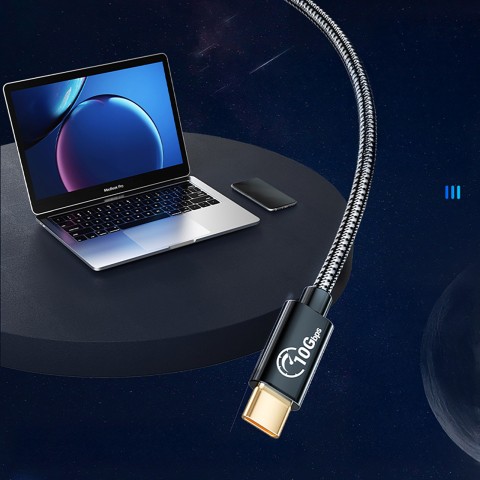 
USB-C į USB-A 3.1 Gen 2 10Gbps OTG adapteris 1m – juodas
