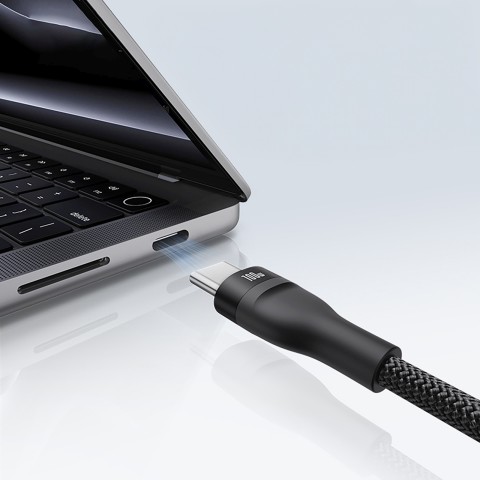 
3 viename USB-C Flash Series 3 100W laidas 1,5 m – juodas
