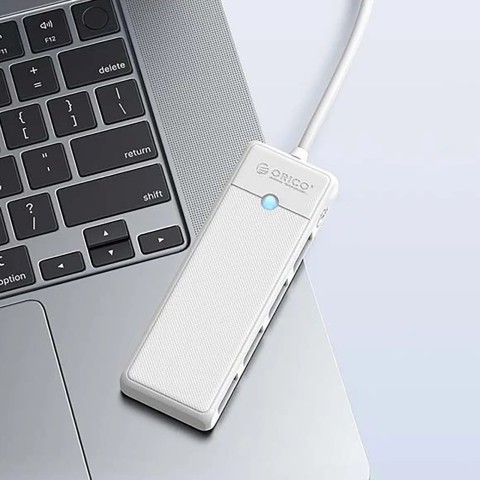 
ŠAKOTOJO skirstytuvas 4 prievadų USB-C - USB-A 1 m - baltas
