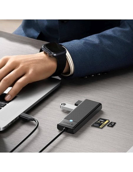 
ŠAKOTOJO adapteris 4 prievadų USB-C - USB-A SD kortelių skaitytuvas microSD 1 m - juodas
