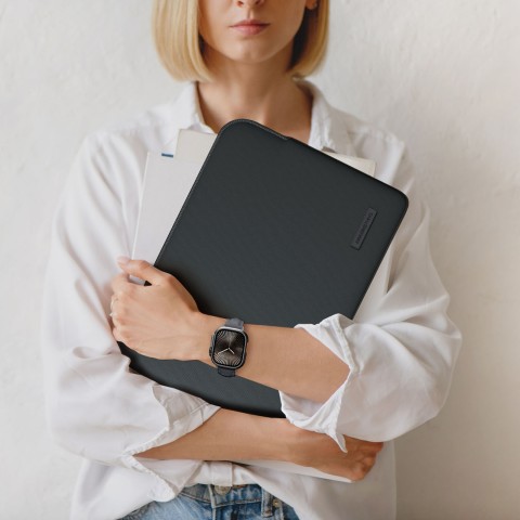 
Minimalus „BasicBag“ nešiojamojo kompiuterio krepšys, skirtas „MacBook Neo 13“ – juodas
