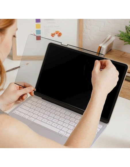 
„MacBook Neo 13“ ekrano apsauga
