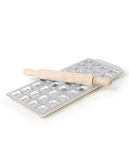 Forma su kočėlu klasikiniams Ravioli koldūnams gaminti 36 vnt - Hendi 975534 Forma su kočėlu klasikiniams Ravioli koldūnams gaminti 36 vnt - Hendi 975534
