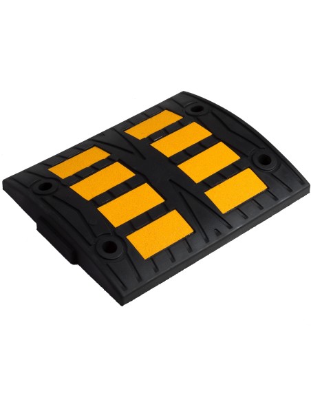 Centrinis guminis slenkstis, plotis 480x395x60mm Centrinis guminis slenkstis, plotis 480x395x60mm