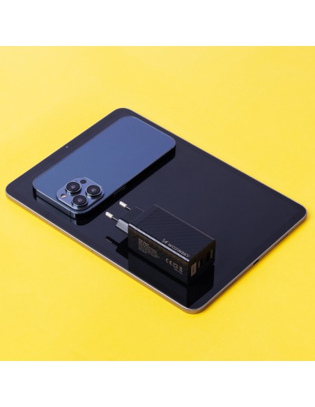 GaN 65W įkroviklis su USB-C QC 3.0 PD juodais prievadais