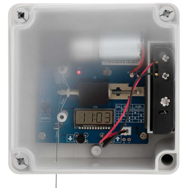 Automatinis vištidės durų atvartas su šviesos jutikliu, akumuliatoriumi maitinamas LCD
