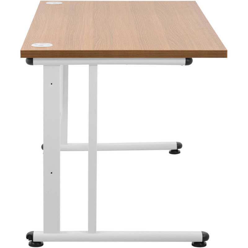Kompiuterio stalas ant metalinio rėmo 140 x 73 cm baltas