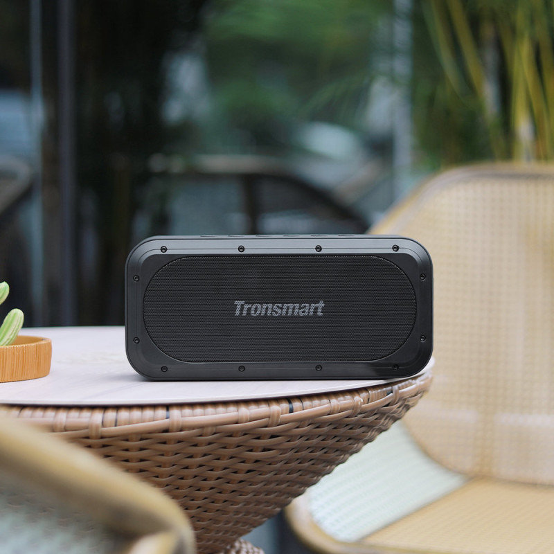 Force SE vandeniui atspari belaidė „Bluetooth“ garsiakalbė 50 W su „Powerbank“ juoda
