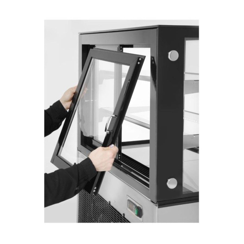 Šaldoma konditerijos vitrina su 2 lentynomis LED 410L mobilusis