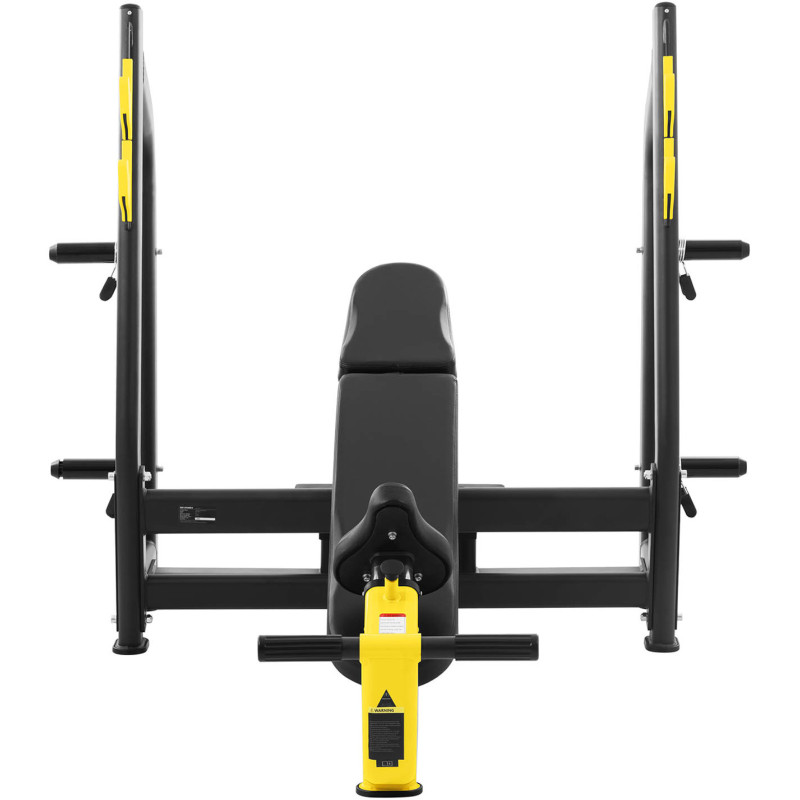 Treniruočių suoliukas po štanga pasvirusi galvai aukštyn juodai geltonai