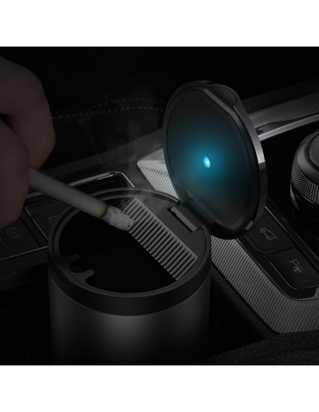 Automobilio peleninė su LED apšvietimu juodos spalvos Automobilio peleninė su LED apšvietimu juodos spalvos