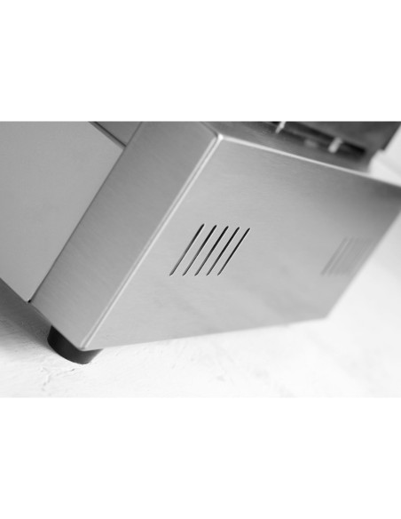 Kontaktinės grotelės PANINI grioveliai 2200W - Hendi 263655 Kontaktinės grotelės PANINI grioveliai 2200W - Hendi 263655