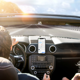 Juodas magnetinis automobilinio telefono laikiklis prietaisų skydeliui