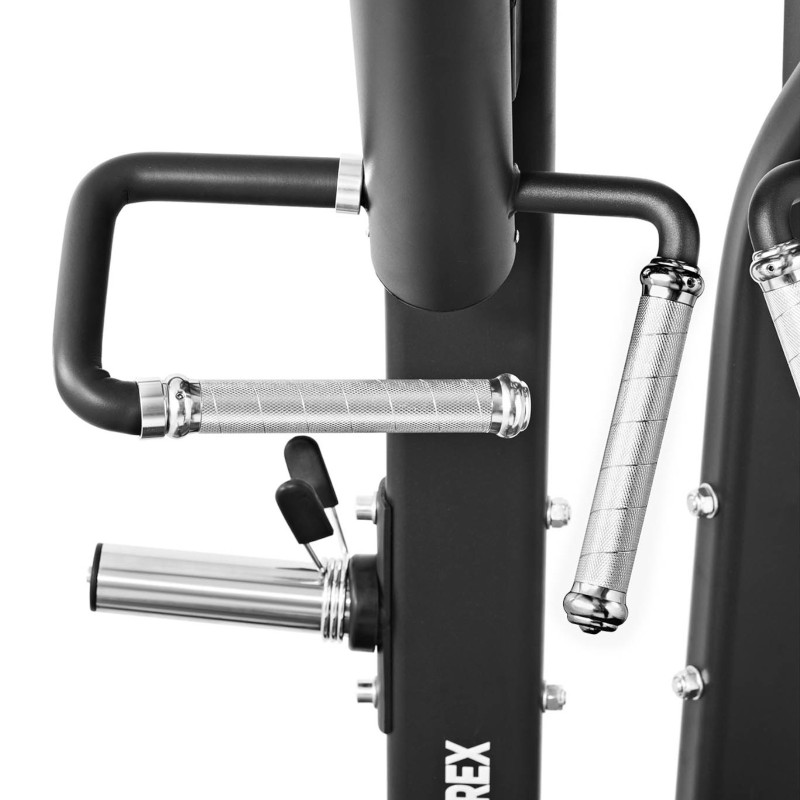 Mašininis prietaisas, skirtas treniruoti nugaros trapecinės nugaros raumenis su laisvu svoriu LOW ROW