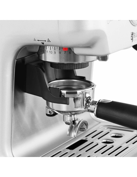 Espreso aparatas su malūnėlio priedais 20 barų 2,5 l 1450 W