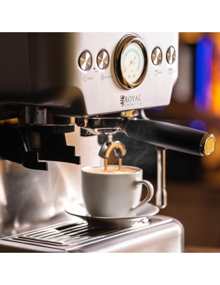 Espreso aparatas su malūnėlio priedais 20 barų 2,5 l 1450 W