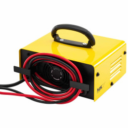 Automobilinis įkroviklis akumuliatoriaus įkroviklis LCD 12/24 V 10/6 A