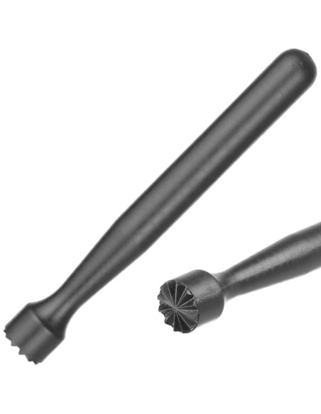 Skiediniu, grūstuvu ir plaktuvu profiliuota juoda žvaigždė