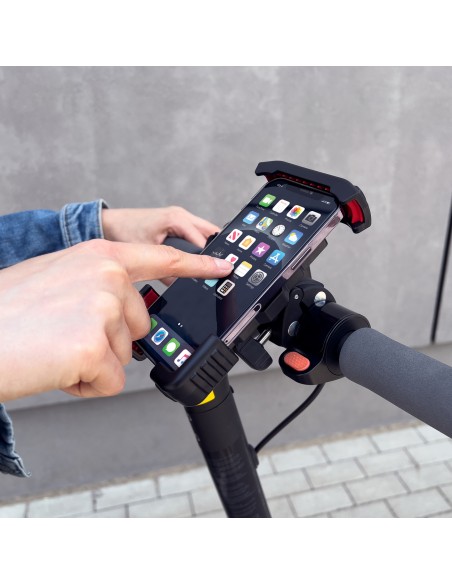 Šarvuotas metalinis telefono / motorolerio / motociklo laikiklis juodas