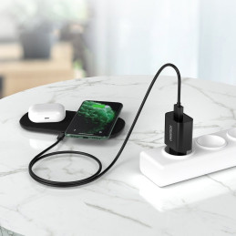 USB įkroviklis 18W Power Delivery juodas