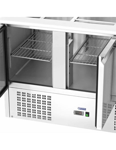 Salotinis šaldomas 3 durų stalas su stikline vitrina 8x GN 368 l Salotinis šaldomas 3 durų stalas su stikline vitrina 8x GN 368 l