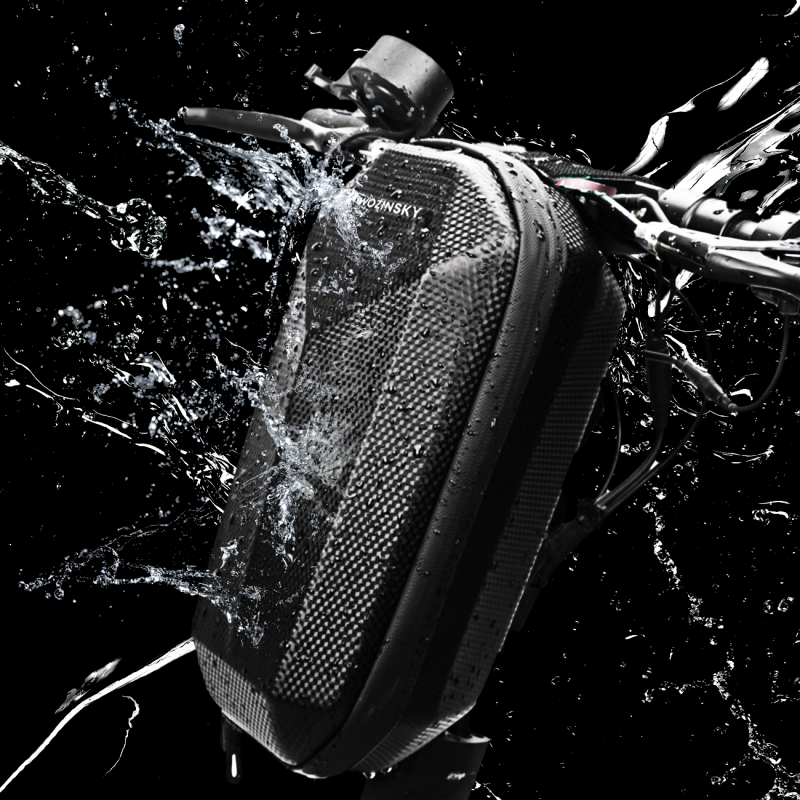 Vandeniui atsparus paspirtuko rankenos krepšys...