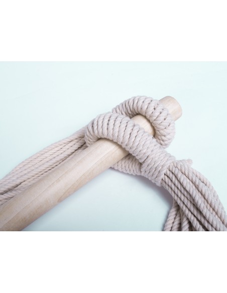 Sofotel Rhodes Brazilijos mėlyna ir raudona pakabinama kėdė Sofotel Rhodes Brazilijos mėlyna ir raudona pakabinama kėdė