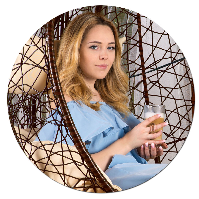 Brava rudas sodo pakabinamas fotelis + smėlio spalvos pagalvėlės Sofotel