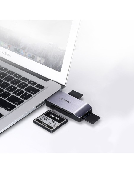 
SD / micro SD / CF / MS atminties kortelių skaitytuvas, USB 3.0 kištukas - pilkas
