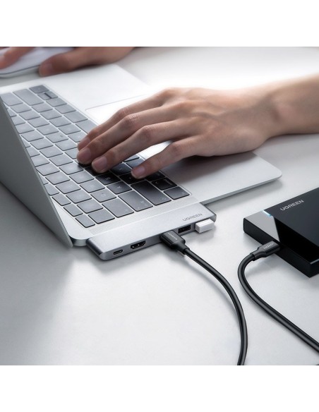 Daugiafunkcinis HUB prievadas skirtas MacBook Pro / Air 2x USB-C į USB-C HDMI 3x USB 3.0 – pilka
 
Daugiafunkcinis HUB prievadas skirtas MacBook Pro / Air 2x USB-C į USB-C HDMI 3x USB 3.0 – pilka