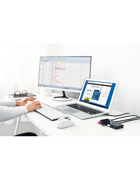 Jungiklių dėžė HUB switch 4x USB 3.2 Gen 1 USB skirstytuvas dviem kompiuteriams - juodas
 
Jungiklių dėžė HUB switch 4x USB 3.2 Gen 1 USB skirstytuvas dviem kompiuteriams - juodas