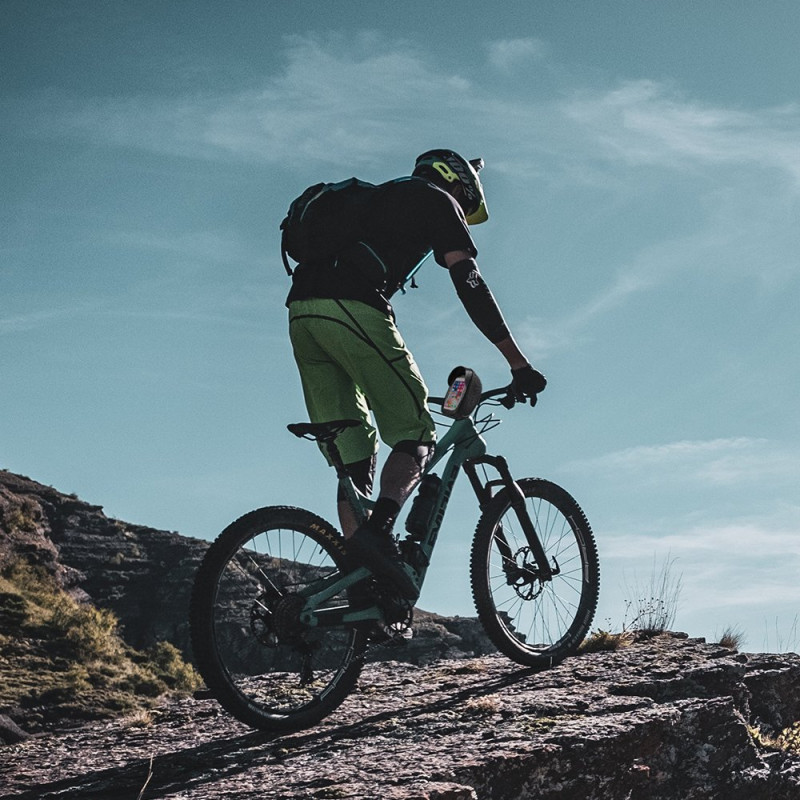 Dviračio vairo krepšys su telefono dėklu 1 l juodas