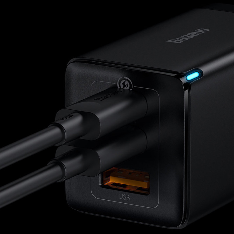 
GaN3 PRO greitas universalus sieninis įkroviklis 2x USB-C / USB + USB-C laidas 65W - baltas
