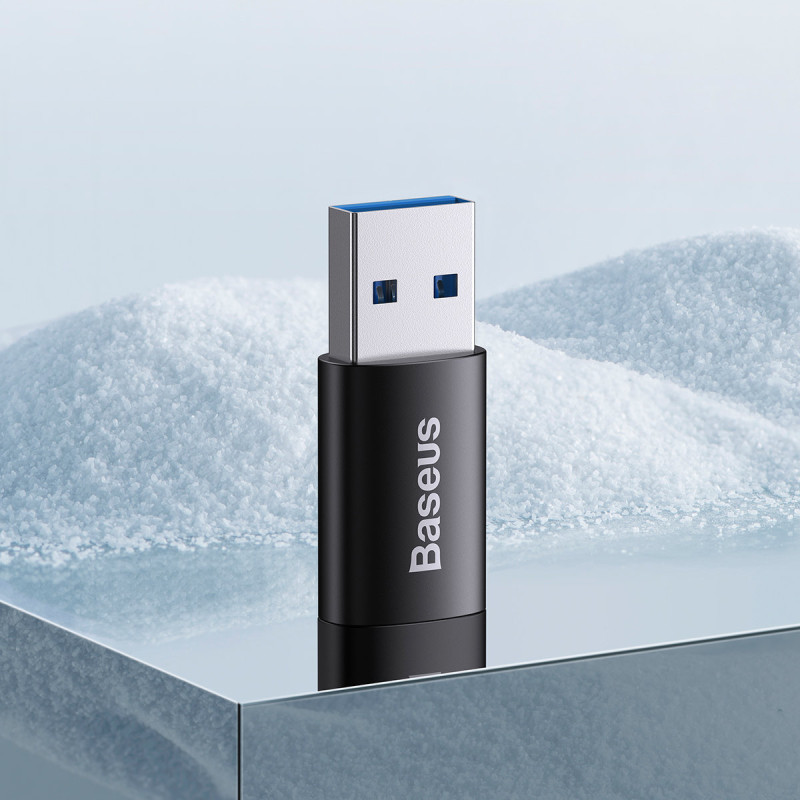 „Ingenuity“ serijos USB 3.1 OTG į USB-C adapteris – juodas