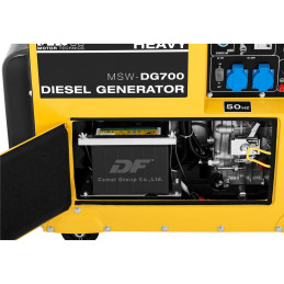 Oru aušinamas mobilus dyzelinis generatorius 230/400 V 4,4 kW 5,5 kVA 14,5 l