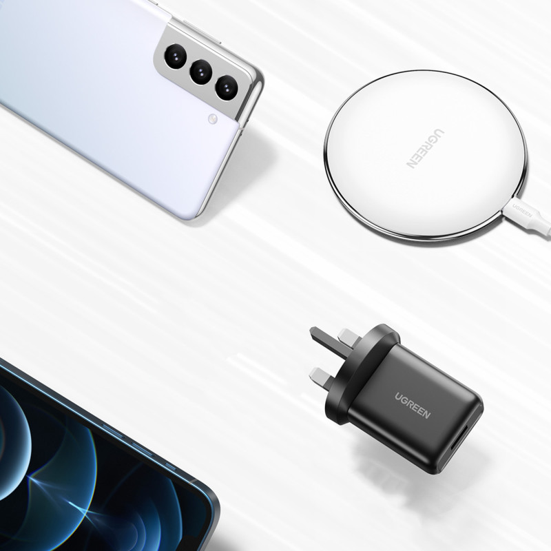 USB-A QC3.0 tinklo įkroviklis 18W JK kištukas Didžioji Britanija - juoda