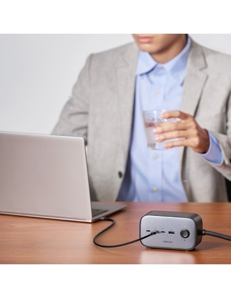 AC 240V GaN 3x USB-C USB-A maitinimo juostos įkroviklis – juodas
 
AC 240V GaN 3x USB-C USB-A maitinimo juostos įkroviklis – juodas